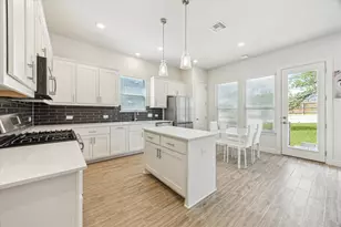 806 Dayton Dr, Austin, TX 78748 - Photo 13