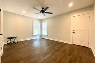 807 E Riverside Dr Dr, Austin, TX 78704 - Photo 21