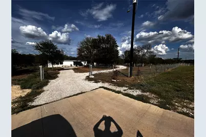 400 Ride Out Boulevard, Elgin, TX 78621 - Photo 7