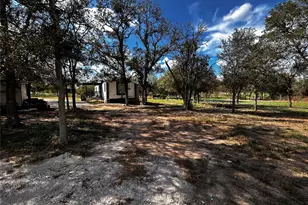 400 Ride Out Blvd, Elgin, TX 78621 - Photo 5