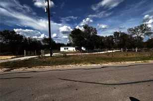 400 Ride Out Blvd, Elgin, TX 78621 - Photo 9