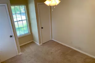 400 Tilbury Ln, Austin, TX 78745 - Photo 15