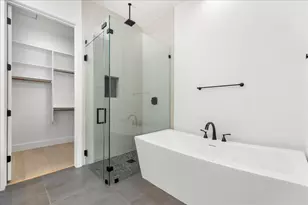 102 Mountain Home Rd, Horseshoe Bay, TX 78657 - Photo 13