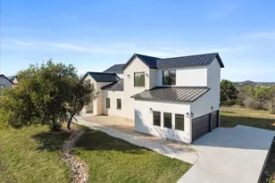 102 Mountain Home Rd, Horseshoe Bay, TX 78657 - Photo 3