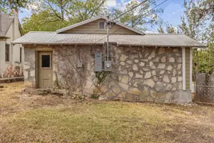 1801 Travis Heights Blvd, Austin, TX 78704 - Photo 9