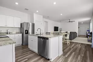 104 Enforcer Loop, Jarrell, TX 76537 - Photo 5