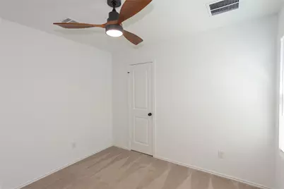 548 Rancho Del Cielo Loop, Jarrell, TX 76537 - Photo 21