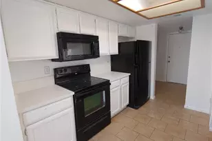 13353 Water Oak Ln, Austin, TX 78729 - Photo 5