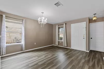 5621 Abby Ann Lane, Austin, TX 78747 - Photo 5