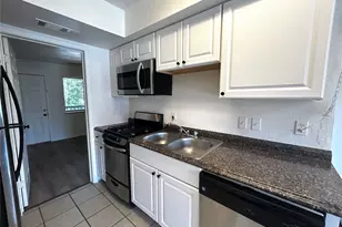 1010 W 23rd St, Austin, TX 78705 - Photo 7