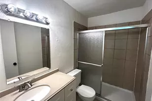 1010 W 23rd St, Austin, TX 78705 - Photo 11