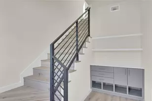 7208 Providence Ave, Austin, TX 78752 - Photo 3