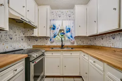 304 Lea Lane, Wimberley, TX 78676 - Photo 9