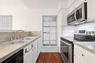 3111 Tom Green St, Austin, TX 78705 - Photo 9