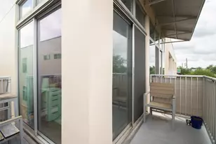 2401 E 6th St, Austin, TX 78702 - Photo 9