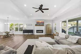 908 Smokey Oak Dr Dr, Fredericksburg, TX 78624 - Photo 5