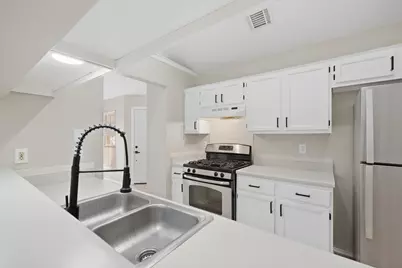 508/510 Greenlawn Boulevard, Round Rock, TX 78664 - Photo 15