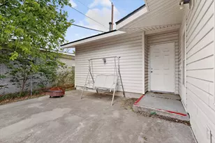 6808 Daugherty St, Austin, TX 78757 - Photo 17