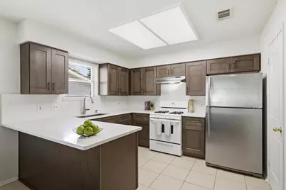 8304 Seminary Ridge Drive, Austin, TX 78745 - Photo 5