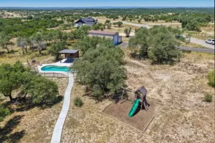 100 W Leaning Madrone Dr, Johnson City, TX 78636 - Photo 37