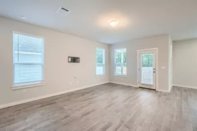 105 Appleberry Lane, Elgin, TX 78621 - Photo 7