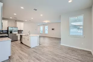 105 Appleberry Ln, Elgin, TX 78621 - Photo 11