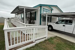 142 Eagle Crk Dr, Kyle, TX 78640 - Photo 13