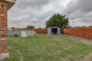 700 Indian Blanket St, Lockhart, TX 78644 - Photo 29