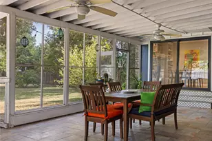 7607 Meadowview Ln, Austin, TX 78752 - Photo 15