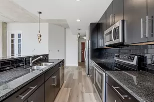 360 Nueces St, Austin, TX 78701 - Photo 15