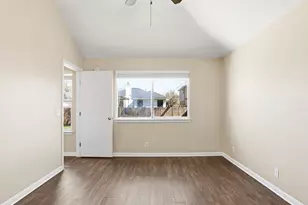 14704 Varrelman St, Austin, TX 78725 - Photo 9