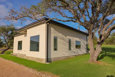 15104 N Hwy 281, Lampasas, TX 76550 - Photo 11