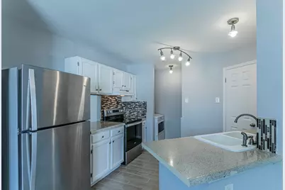 9411 Valley Moss, San Antonio, TX 78250 - Photo 5