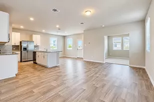 362 Golden Paint Trl, Liberty Hill, TX 78642 - Photo 5