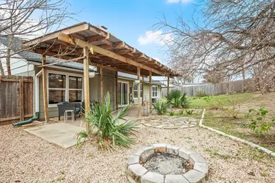 7404 Barcelona Drive, Austin, TX 78752 - Photo 9