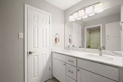 7404 Barcelona Drive, Austin, TX 78752 - Photo 19