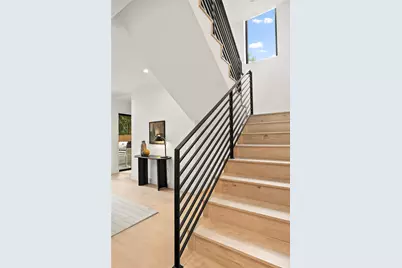 1005 W Johanna Street, Austin, TX 78704 - Photo 13