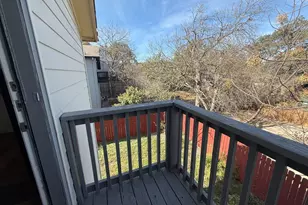 212 Lessin Ln, Austin, TX 78704 - Photo 7