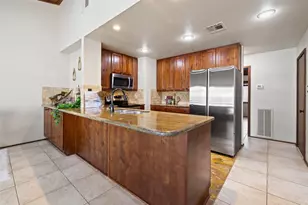 508 Harbor Dr, Spicewood, TX 78669 - Photo 9