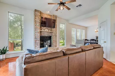 210 Meadow Woods Drive, Kyle, TX 78640 - Photo 13