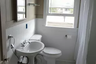 2006 E 13th St, Austin, TX 78702 - Photo 11