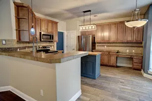 382 Akaloa Dr, Bastrop, TX 78602 - Photo 11