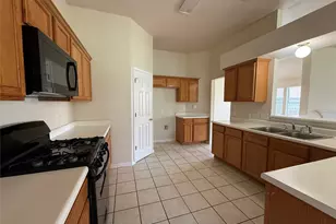 122 Little Lake Rd, Hutto, TX 78634 - Photo 5