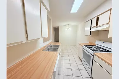 405 Parkhill Cove, Round Rock, TX 78664 - Photo 13