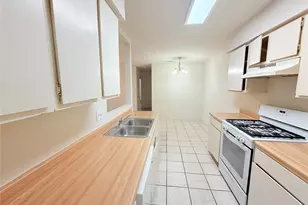 405 Parkhill Cove, Round Rock, TX 78664 - Photo 13