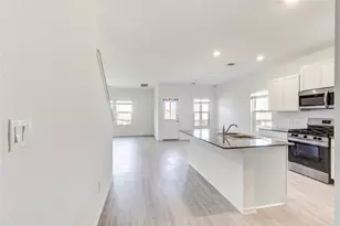 128 Mayacama Loop, San Marcos, TX 78666 - Photo 5