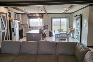 192 Lazy River Ln, Elgin, TX 78621 - Photo 5