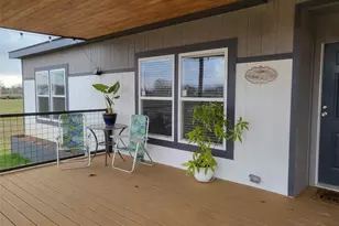 192 Lazy River Ln, Elgin, TX 78621 - Photo 3