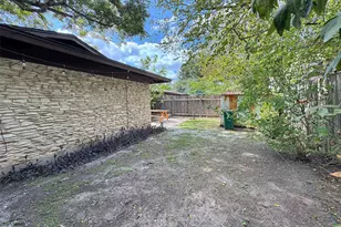 1200 Brentwood St, Austin, TX 78757 - Photo 17