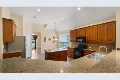 7808 Alophia Drive, Austin, TX 78739 - Photo 9